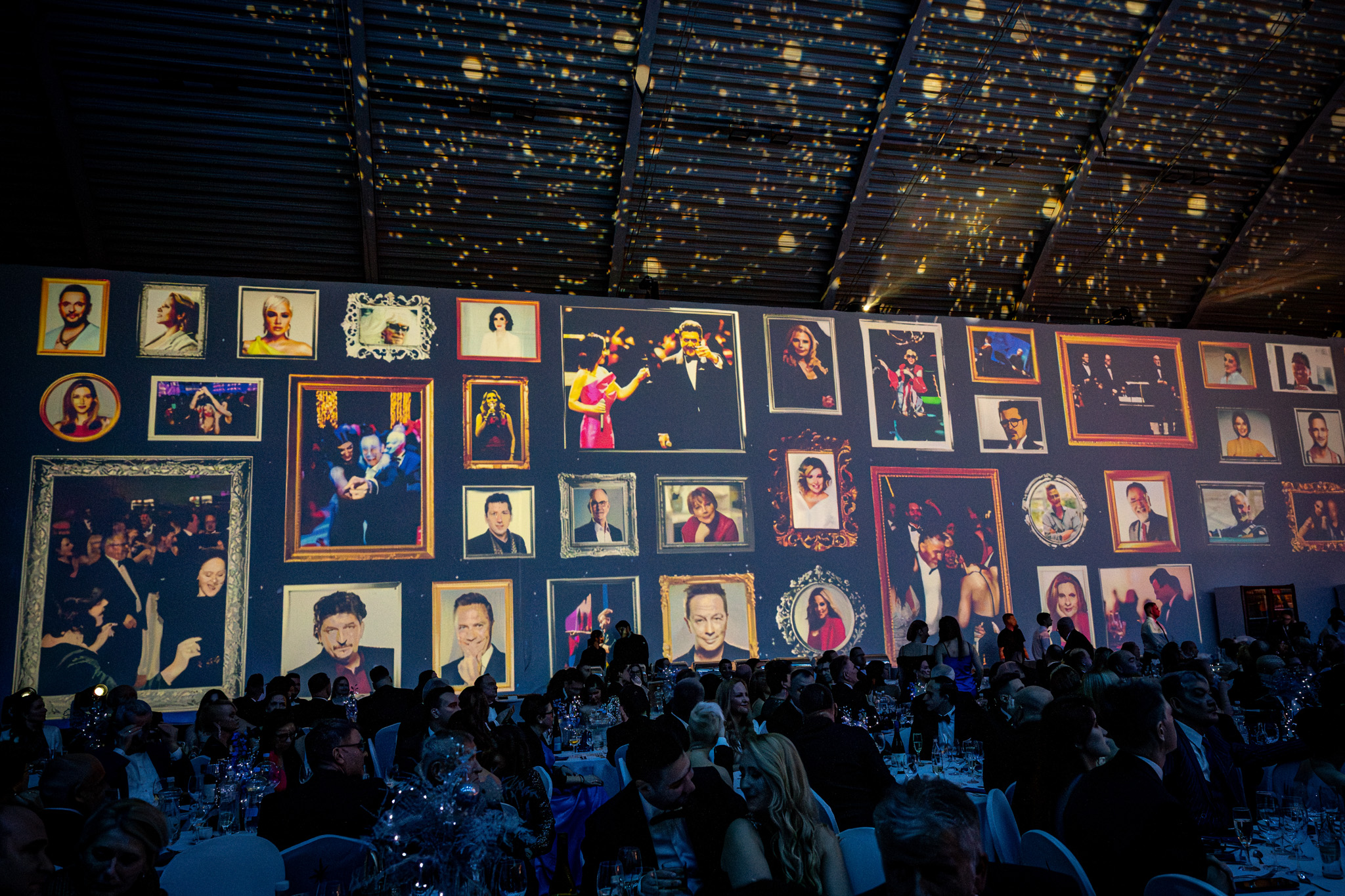 今年的舞会再次带来了难忘的时刻与出色的氛围。（摄影：András Adorján, Máté Dudás